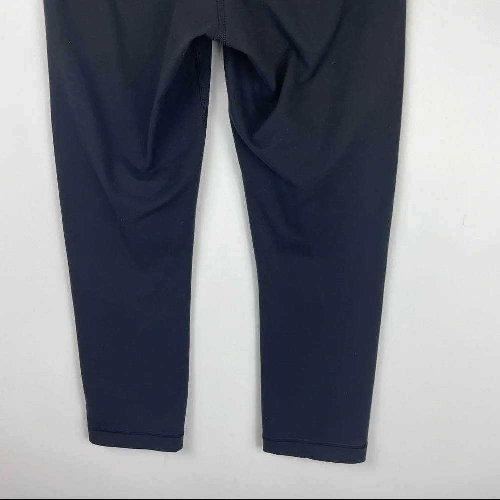 Lululemon Black Crop Leggings Sz 6 - Picture 6 of 9